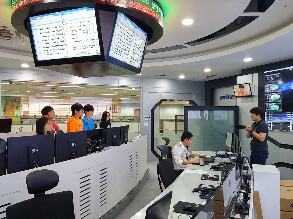 임직원 자녀들의 진로체험 사내견학 